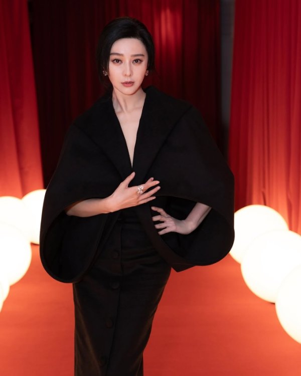 Fan Bingbing kiếm được gần 200